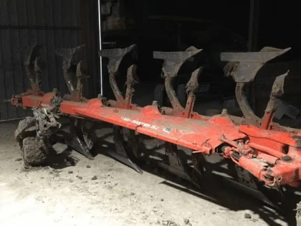 Kuhn VARI-M 152