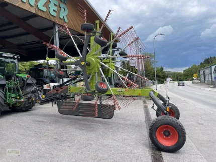 Claas LINER 2800