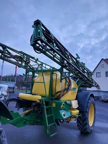John Deere 740I