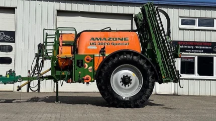 Amazone UG 3000 SPECIAL MIT 18M # NUR 4.350 HA #