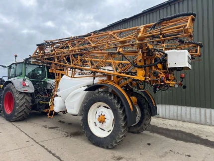 Knight TRAILBLAZER 4200 36M TRAILED SPRAYER