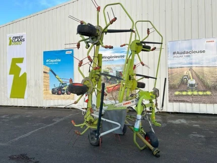 Claas VOLTO 700