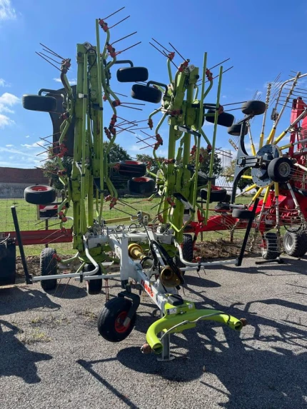 Claas VOLTO 1100T