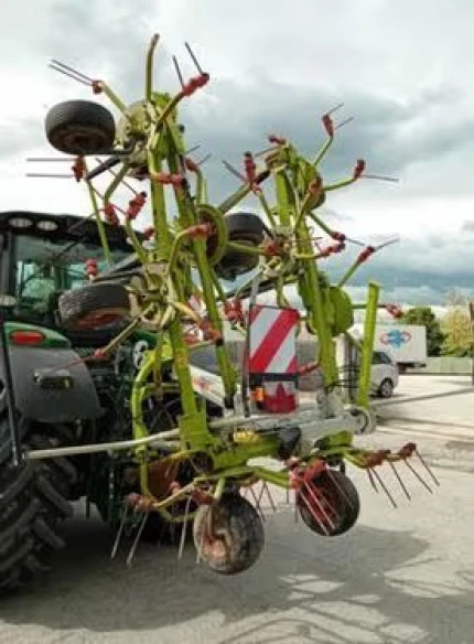 Claas VOLTO 900
