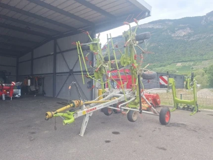 Claas VOLTO 900 T