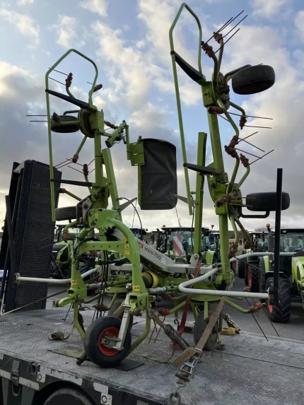 Claas FANEUSE VOLTO 700