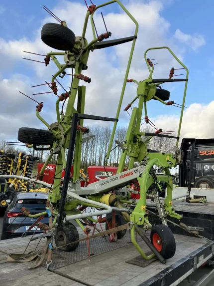 Claas FANEUSE VOLTO 700