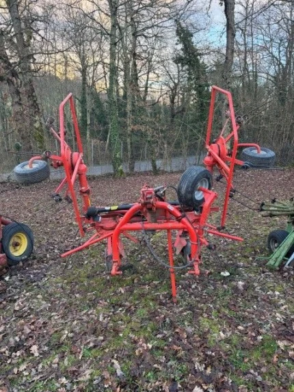Kuhn GF 422