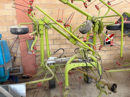 Claas VOLTO 770