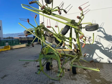 Claas VOLTO 770