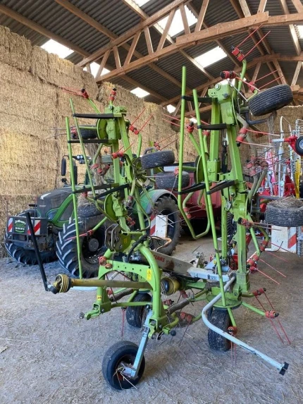Claas VOLTO 900