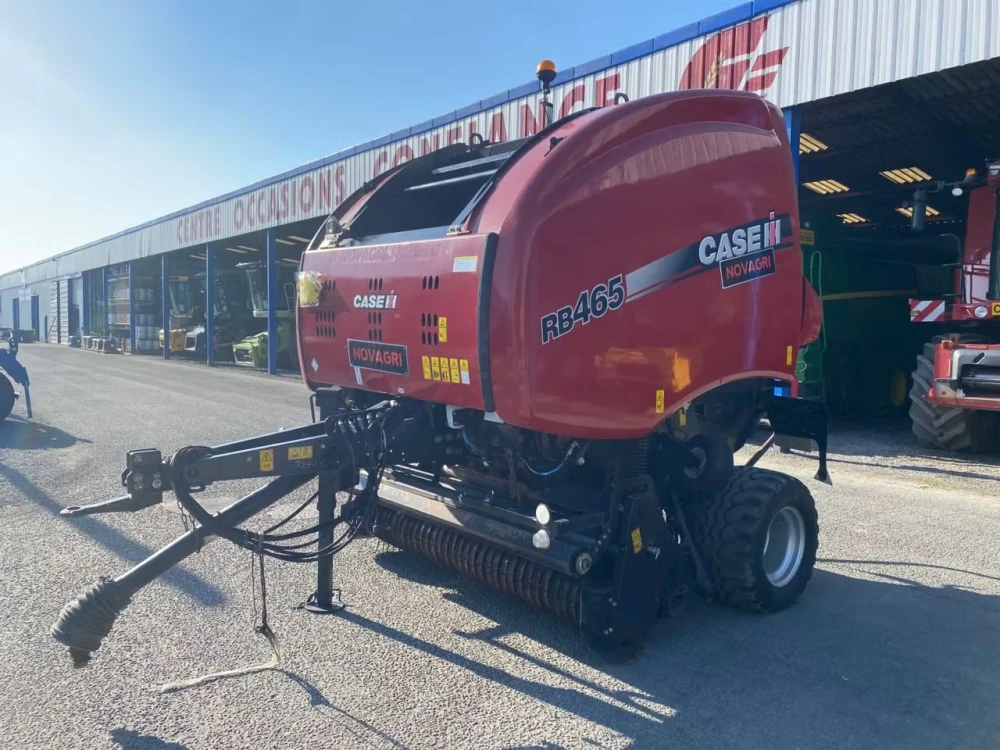 Case IH RB 465 d'occasion — photo 1