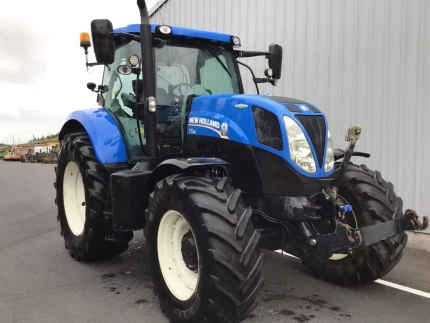 Tracteur agricole - 165 CH - 4067H - 2015