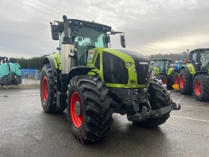 Tracteur agricole - 320 CH - 3850H - 2019