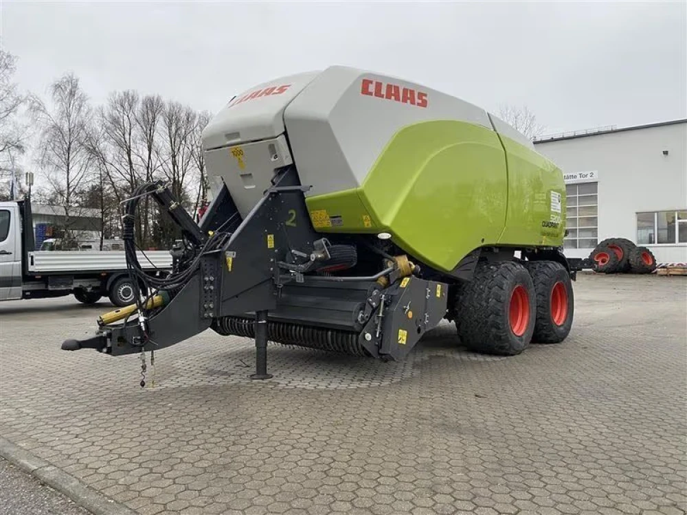 Claas QUADRANT 5200 FC TANDEM d'occasion — photo 1