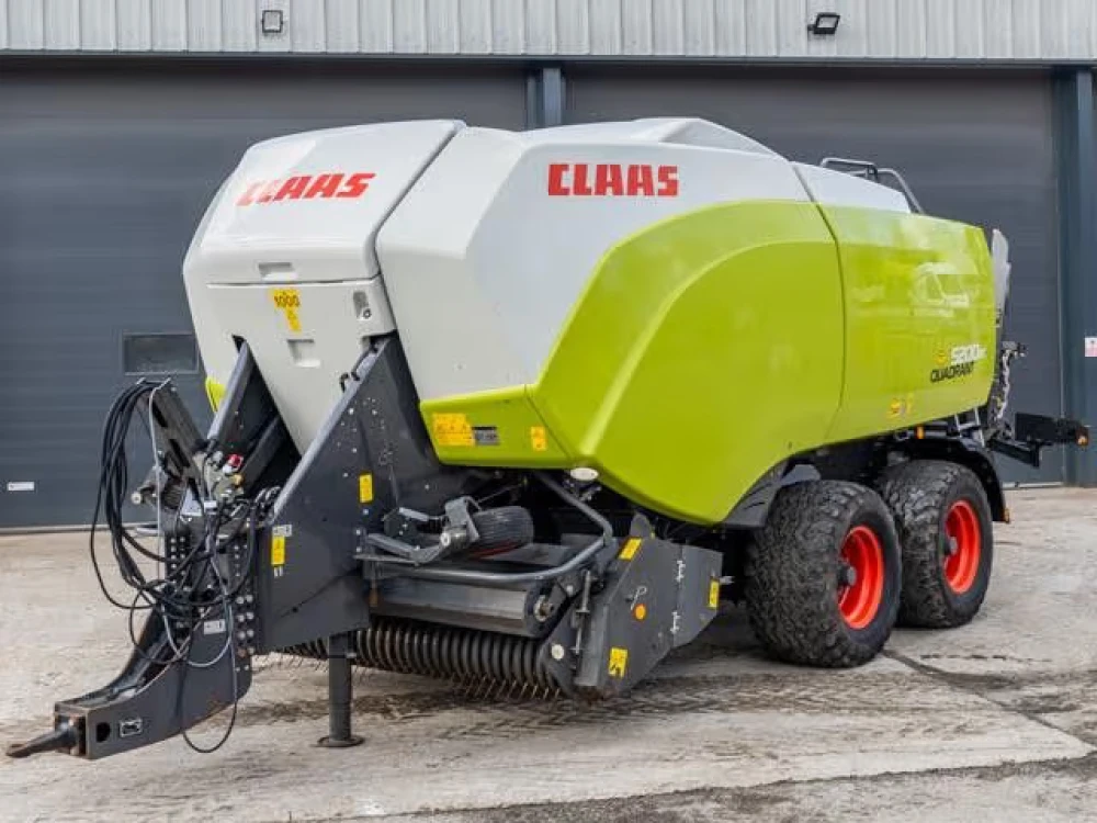 Claas USED QUADRANT 5200 d'occasion — photo 1