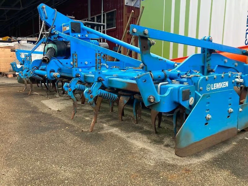 Lemken ZIRKON 12/400 d'occasion — photo 1