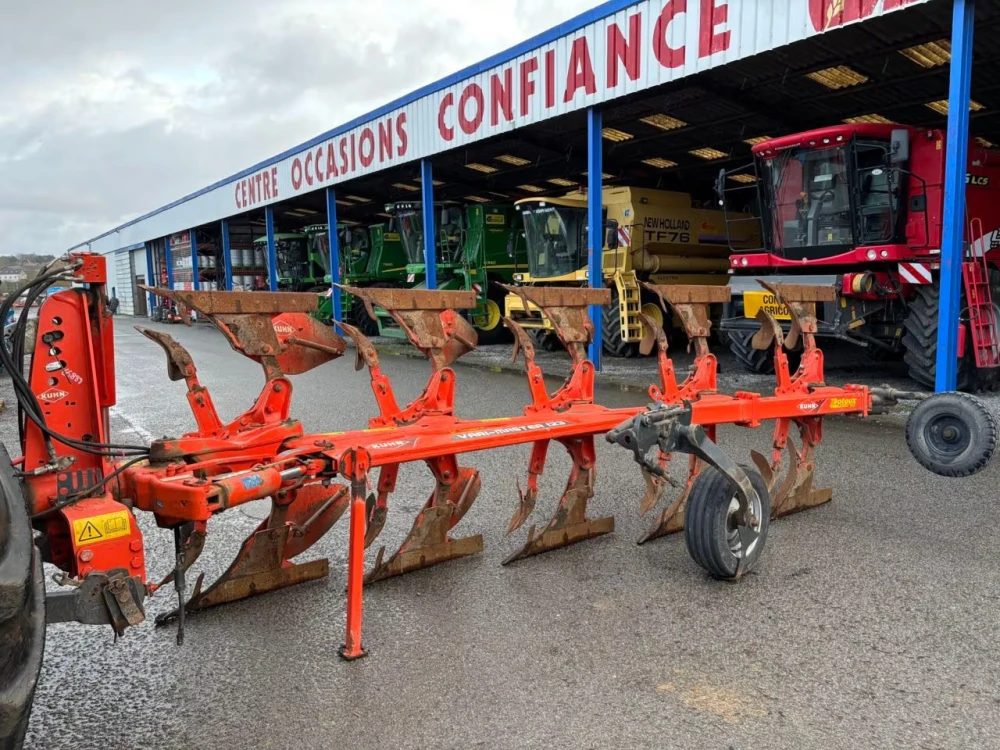Kuhn VARIMASTER 123 d'occasion — photo 1