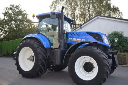 Tracteur agricole - 260CH - 4683H - 2016