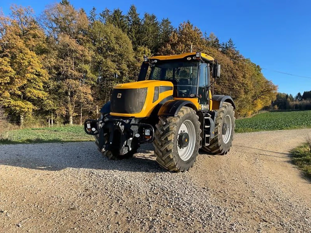 JCB FASTRAC 8250 d'occasion — photo 1
