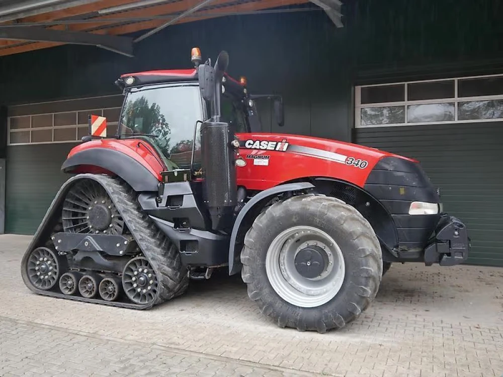 Case IH MAGNUM 340 ROWTRAC GPS d'occasion — photo 1