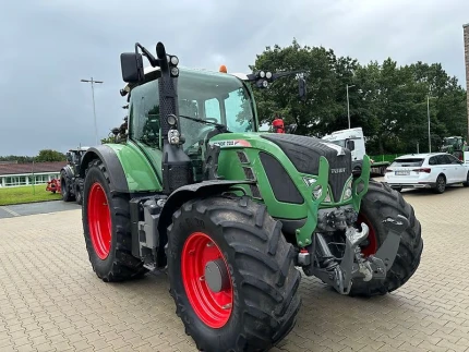 Tracteur agricole - 220CH - 8300H - 2013