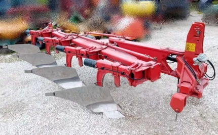 Charrue - 4 corpscorps - 2005