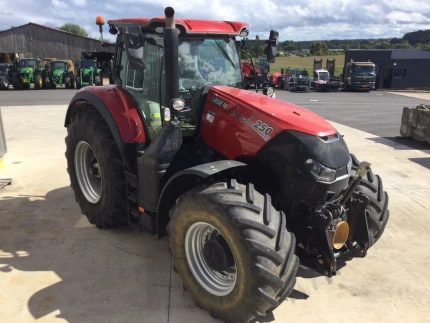 Tracteur agricole - 250 CH - 1480H - 2020