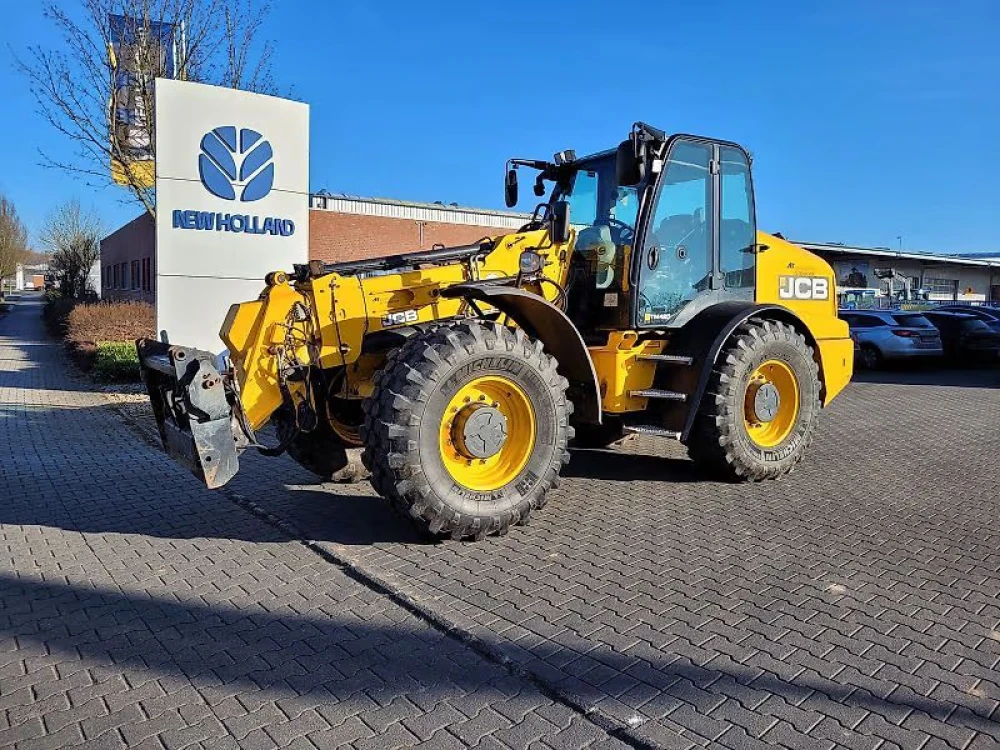 JCB TM 420 TELESKOPRADLADER d'occasion — photo 1