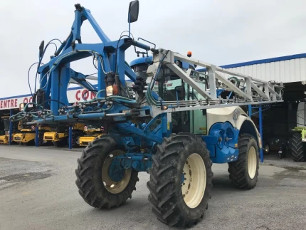 Pulvérisateur automoteur - 1800H - 2002