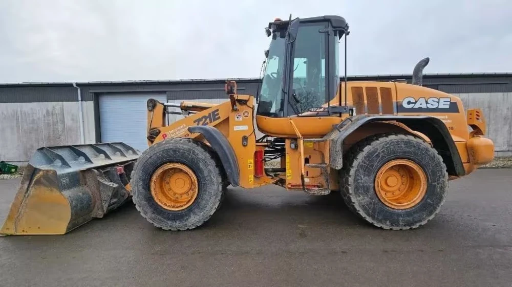 Case IH 721 E d'occasion — photo 1