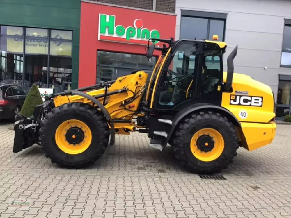 JCB TM 420 AGRI d'occasion — photo 1