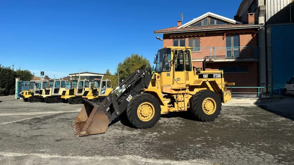 Caterpillar IT28B d'occasion — photo 1
