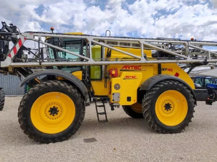 Pulvérisateur automoteur - 1305H - 2020