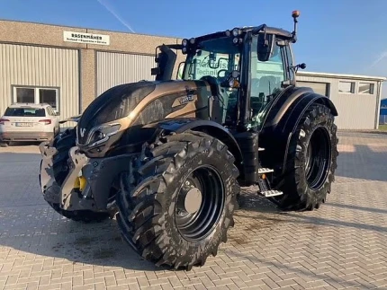 Tracteur agricole - 212CH - 2 149 H - 2024