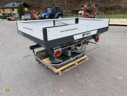 Distributeur d'engrais - 2025