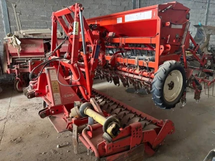 Herse rotative - 3M - 2007