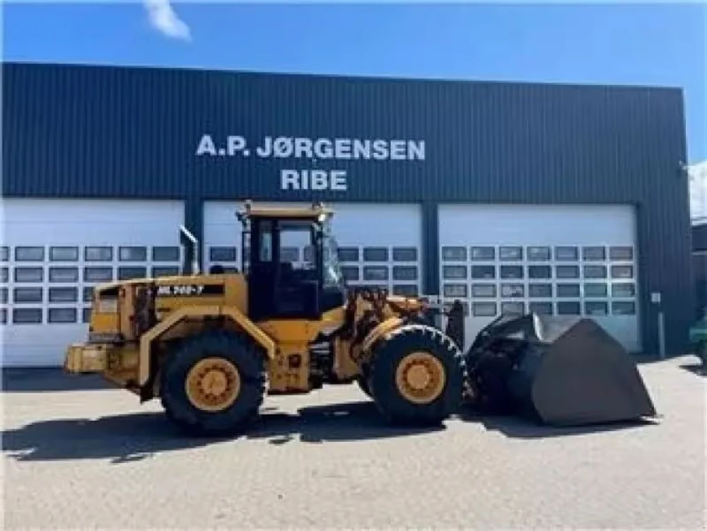 Hyundai HL 740-7 MED HØJTIPSKOVL d'occasion — photo 1