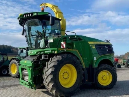 Ensileuse automotrice - 823CH - 2019