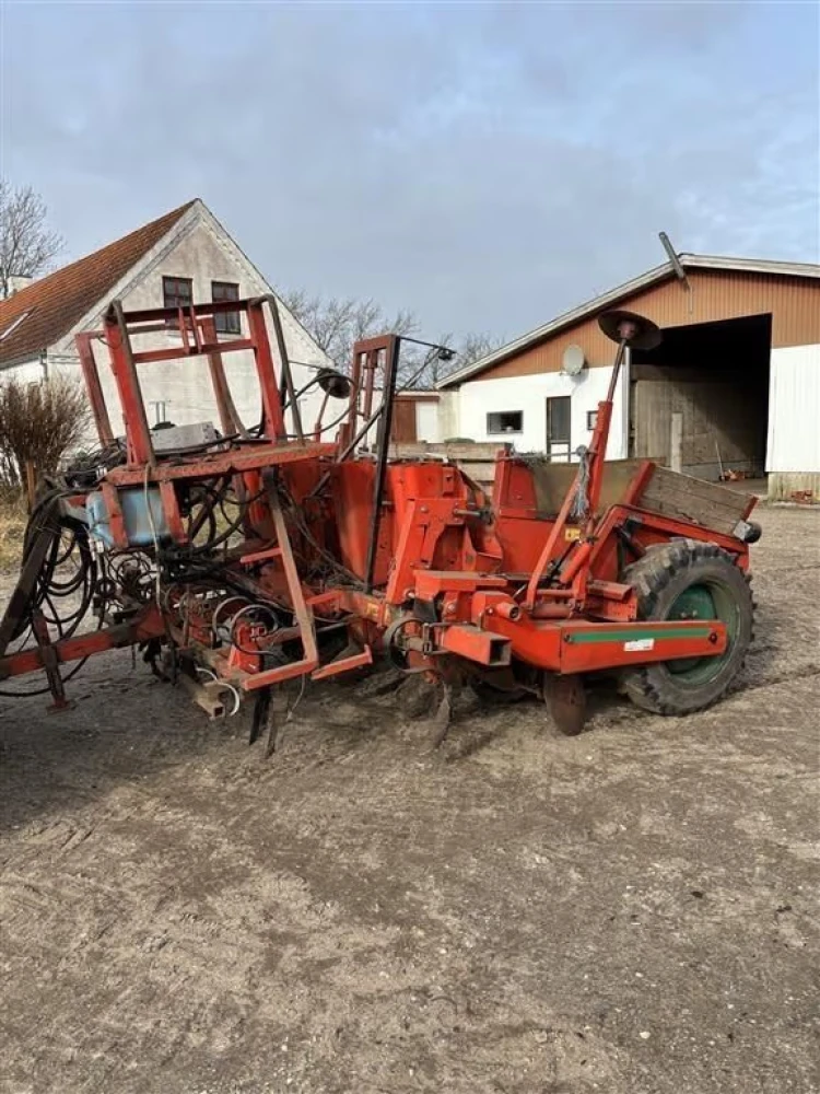 Kverneland UNDERHAUG 3200 d'occasion — photo 1