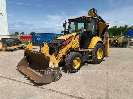 Tractopelle - 2019