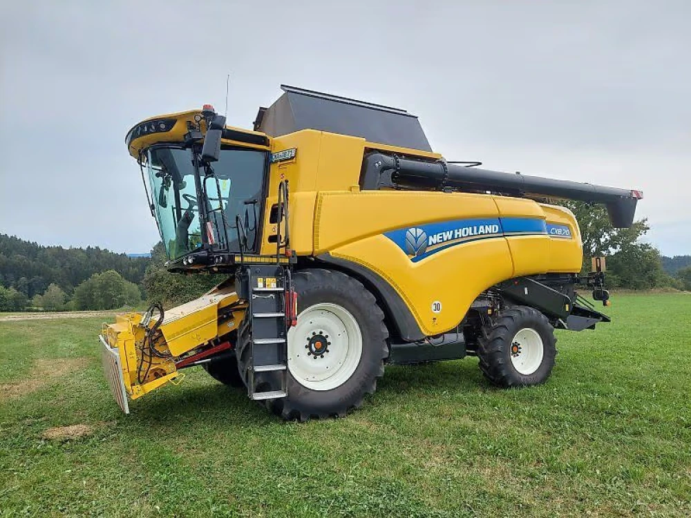 New Holland CX 8.70 d'occasion — photo 1