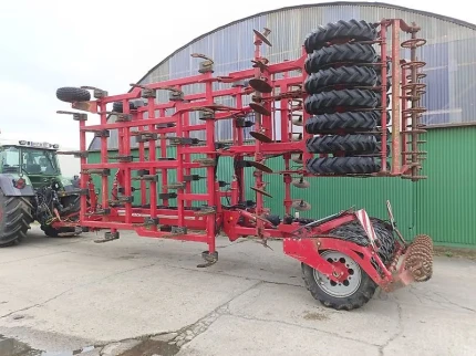 Vibroculteur - 8M - 2013