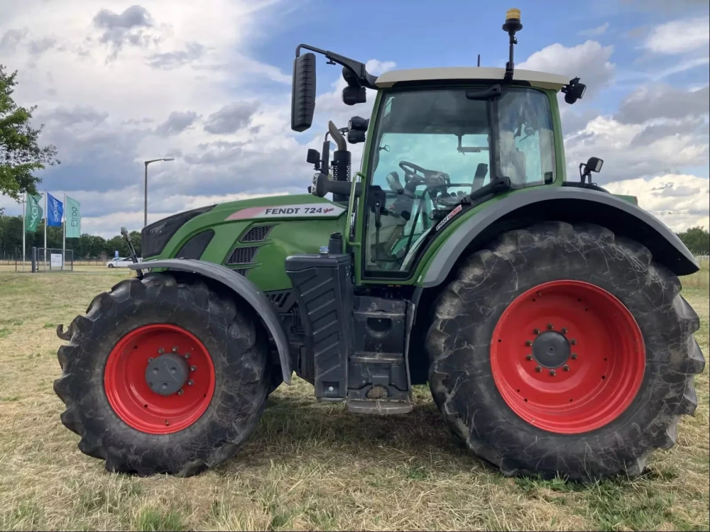 Fendt 724 VARIO S4 d'occasion — photo 1