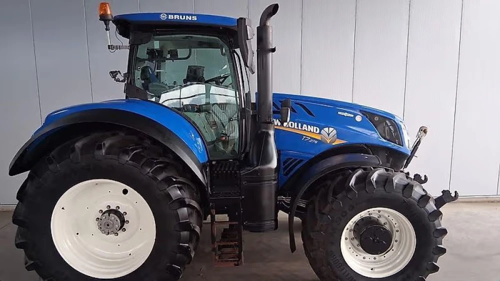 New Holland T 7.275 d'occasion — photo 1