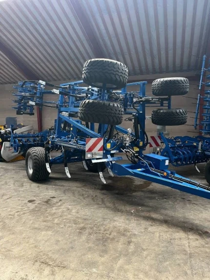 Vibroculteur - 4M - 2024