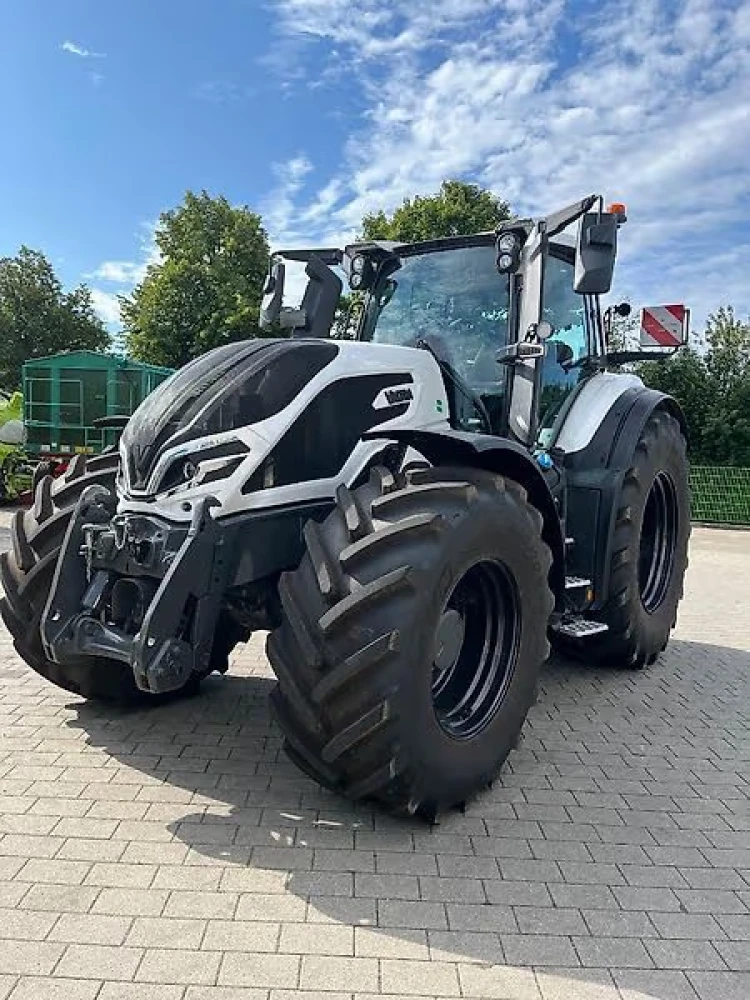 Valtra Valmet Q245 d'occasion — photo 1