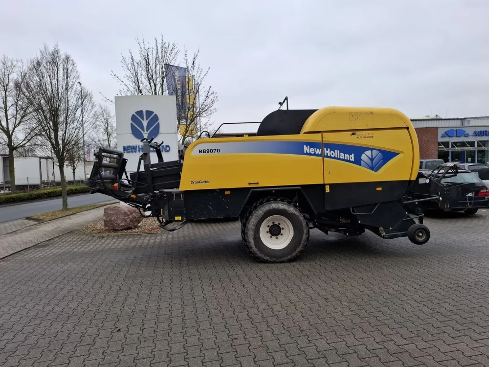 New Holland BB 9070 / BB9070 d'occasion — photo 1