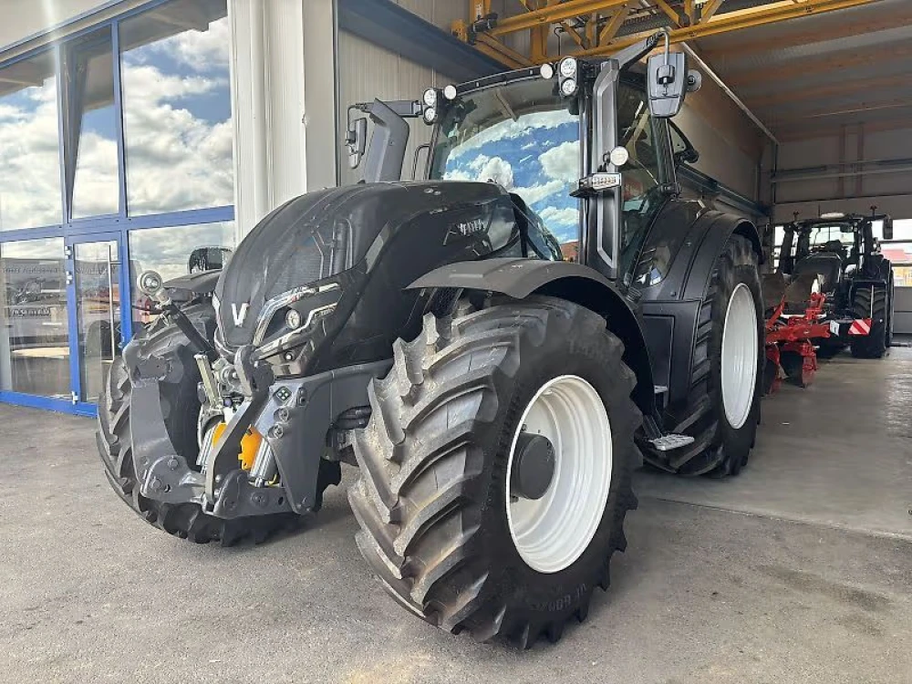 Valtra Valmet T235 DIRECT d'occasion — photo 1