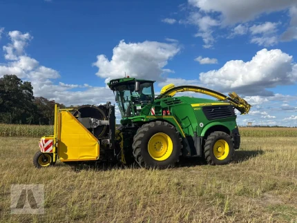 Ensileuse automotrice - 690CH - 2024